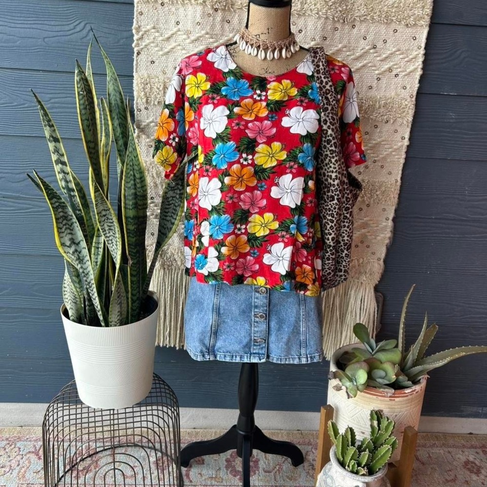 Vintage 80s floral Hawaiian print cotton short sleeve top‎ with cute pockets